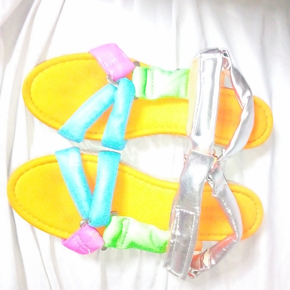 Bundle Colorful Kids Sandals Set - Picture 2 of 9